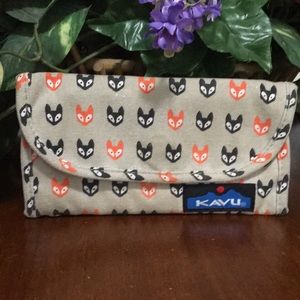 Kavu “ Foxy Fox “ Wallet Retired Print